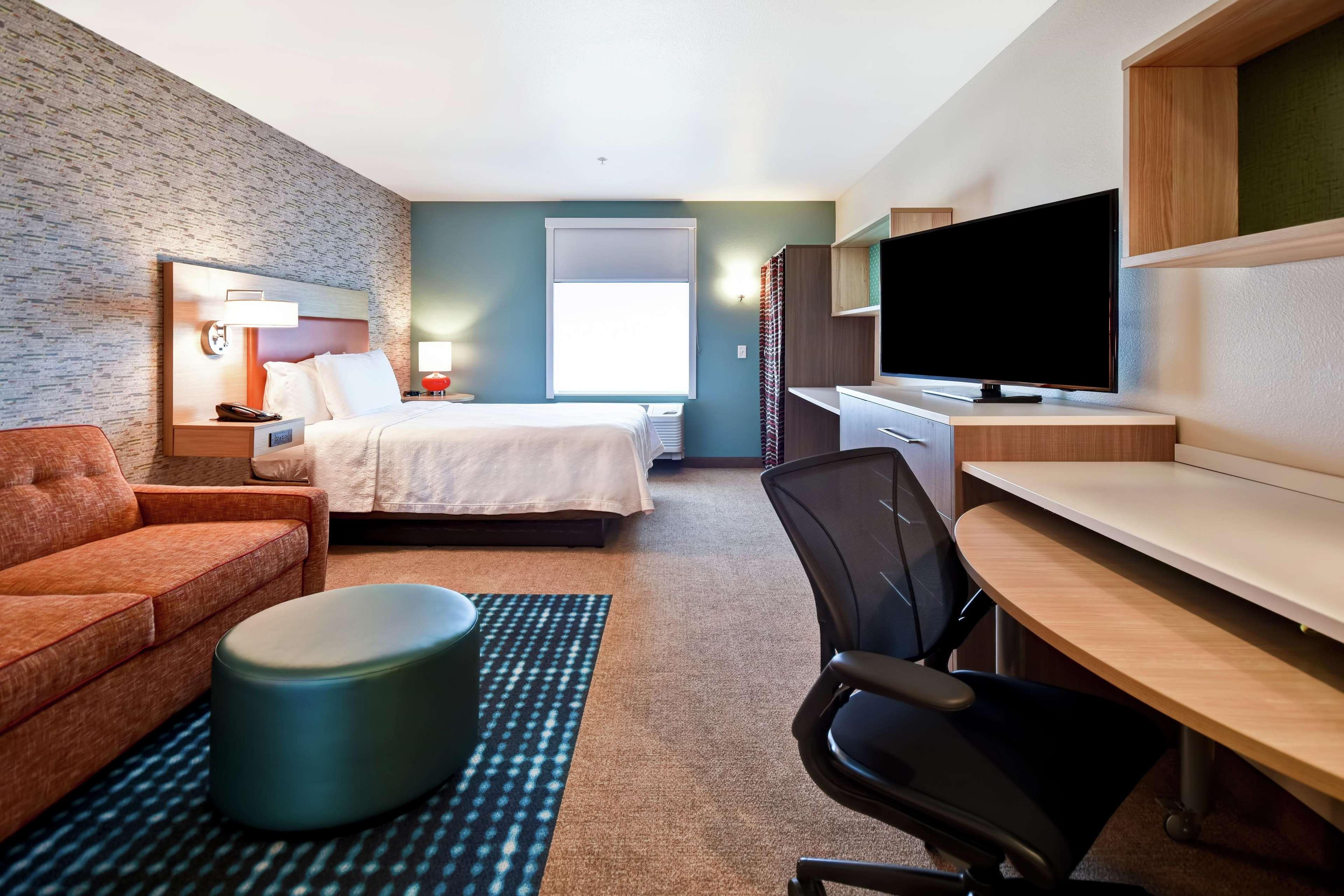 Home2 Suites By Hilton Victorville Exterior photo