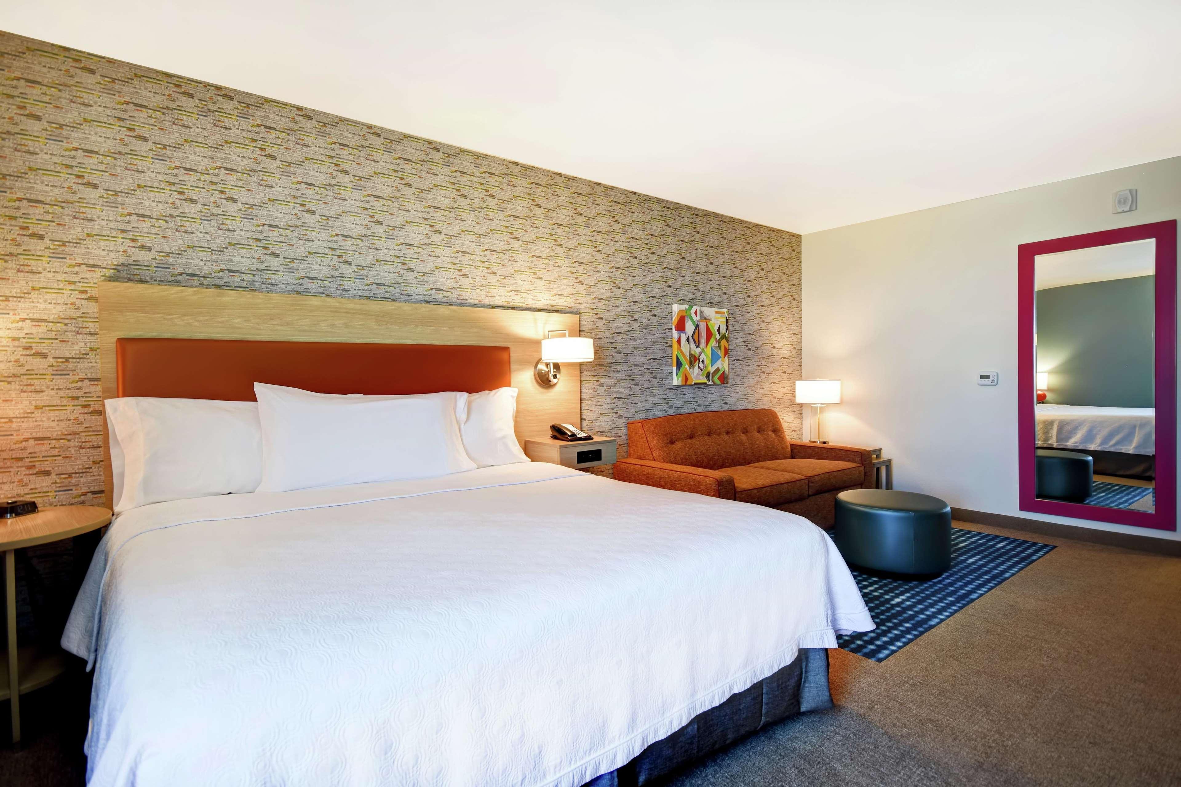Home2 Suites By Hilton Victorville Exterior photo