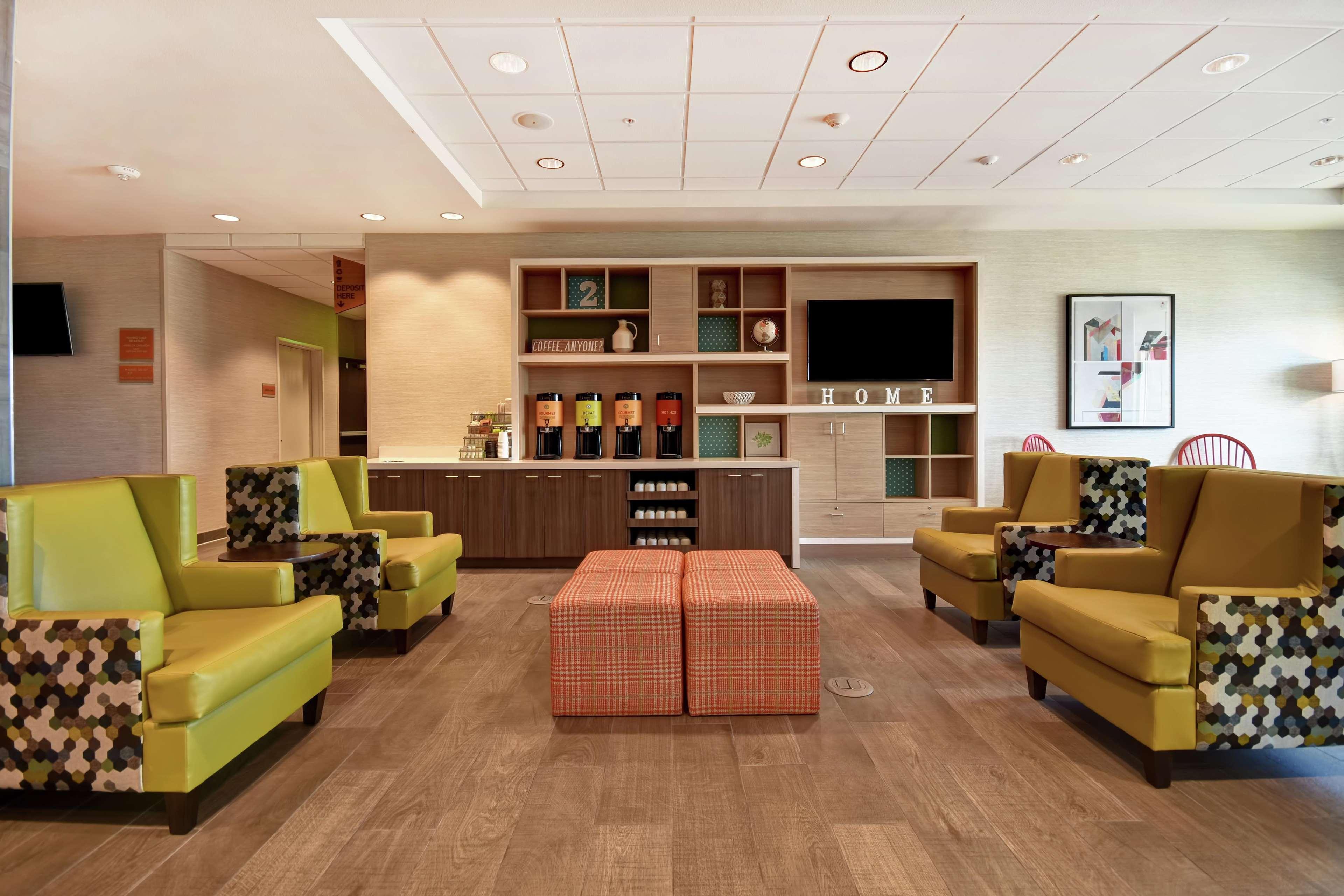 Home2 Suites By Hilton Victorville Exterior photo