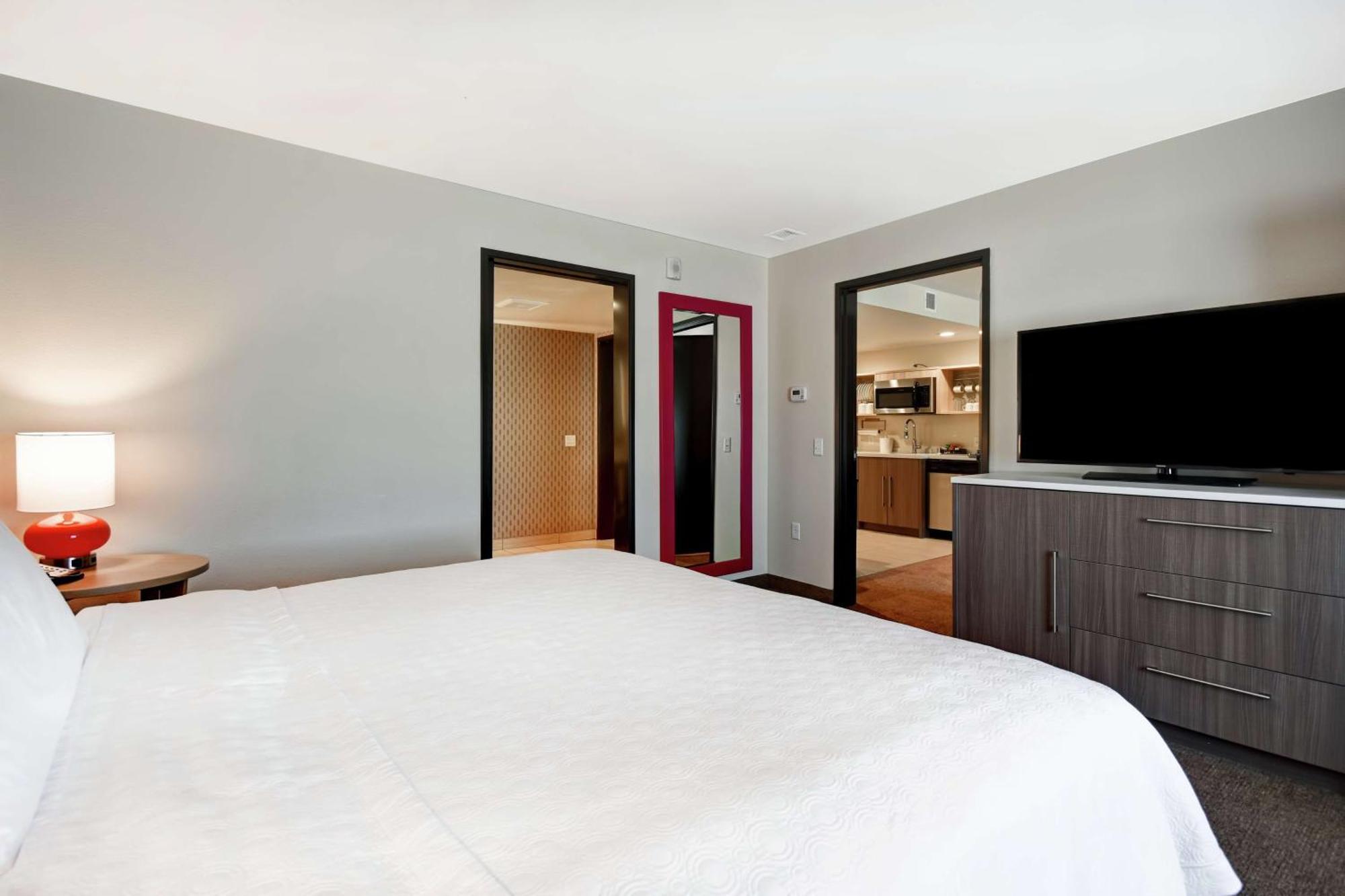 Home2 Suites By Hilton Victorville Exterior photo
