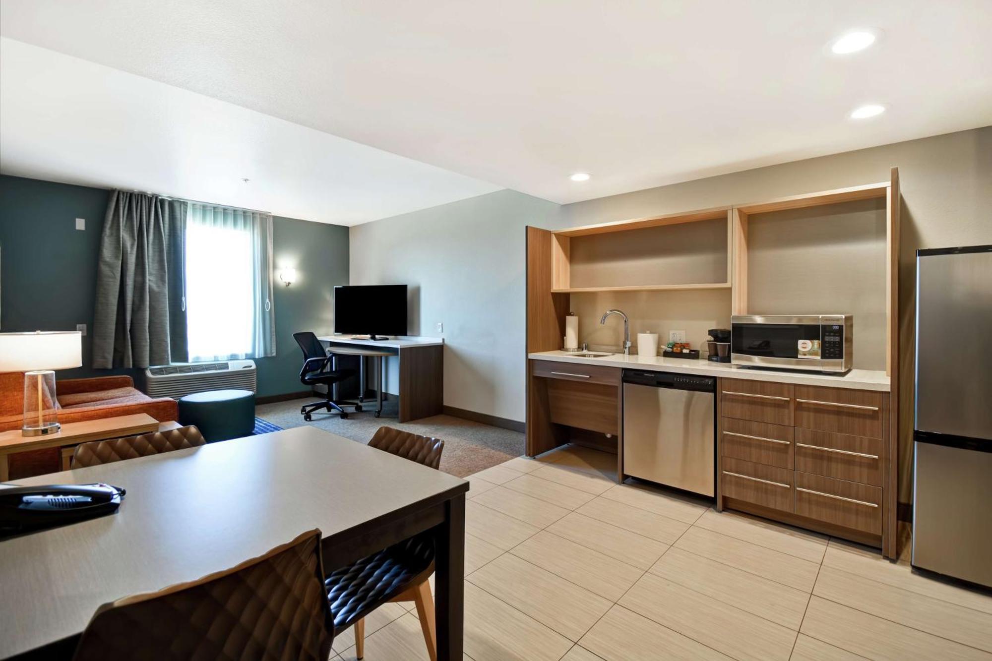 Home2 Suites By Hilton Victorville Exterior photo